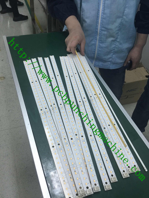 Manual PCB-Moving Type PCB singulation equipment